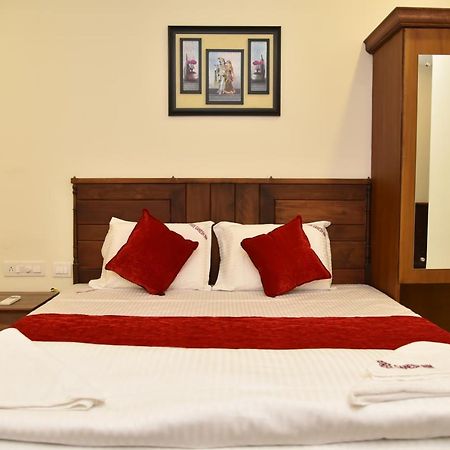 Sree Ganesh Inn Палні Екстер'єр фото
