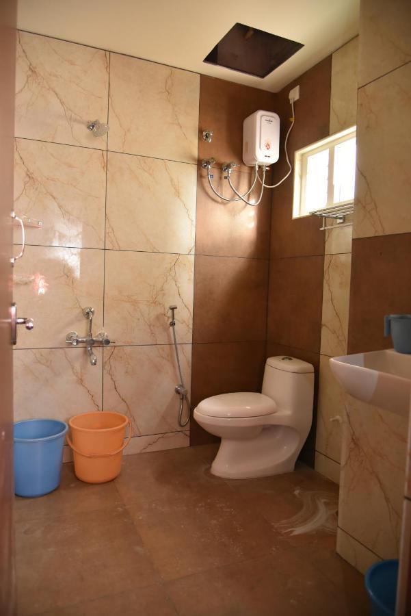 Sree Ganesh Inn Палні Екстер'єр фото
